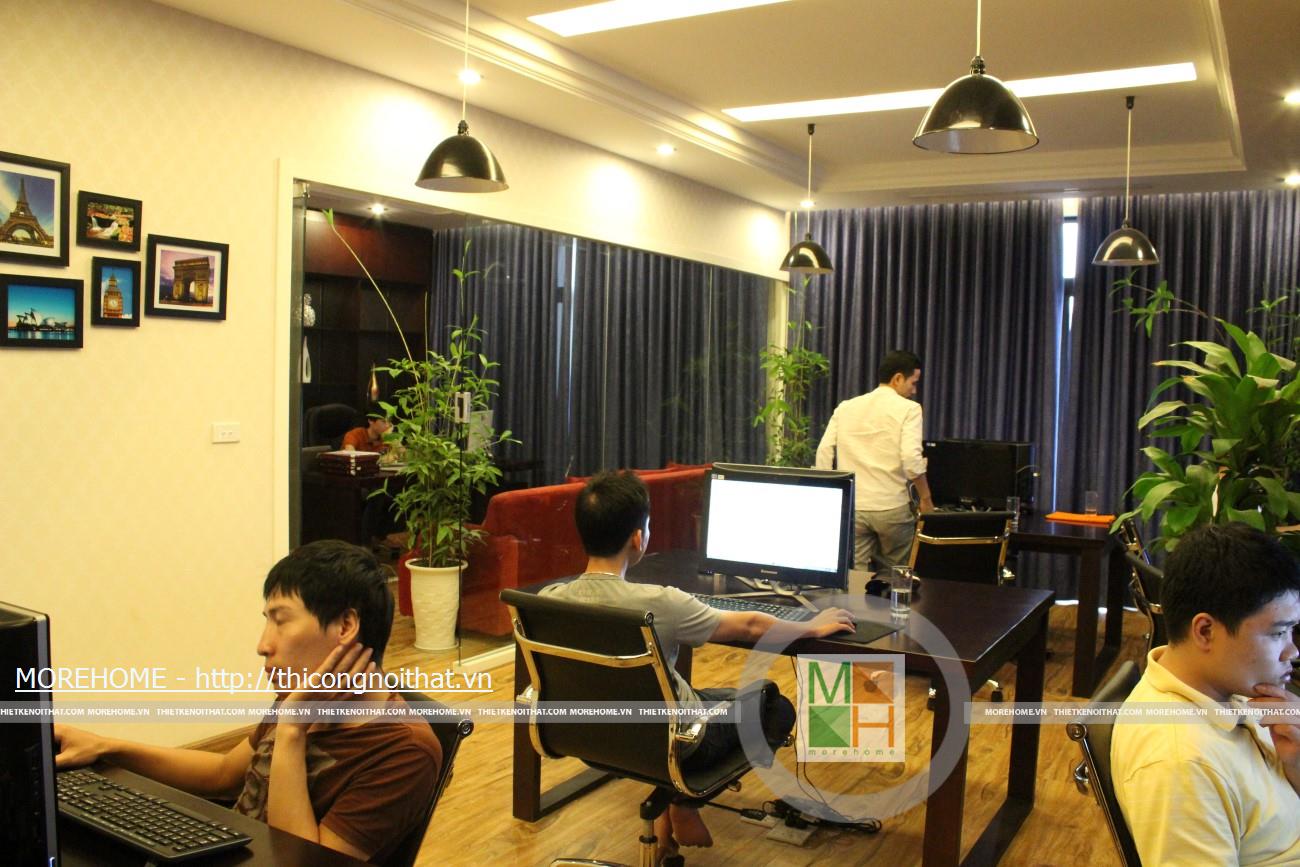 Thi công nội thất đồ gỗ văn phòng tại Royal City