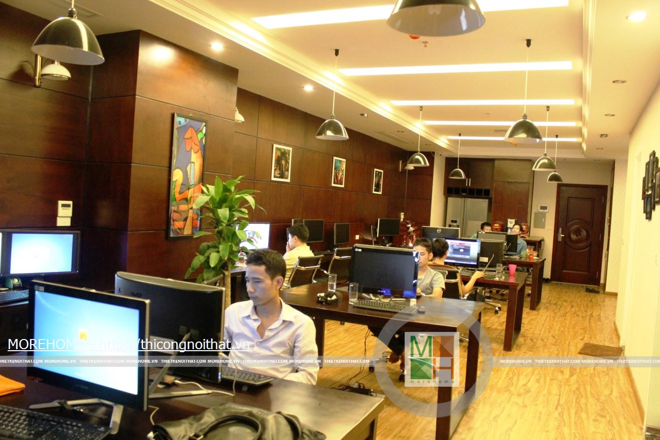 Thi công nội thất đồ gỗ văn phòng tại Royal City